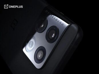 OnePlus 10 Pro Black Headshot 1