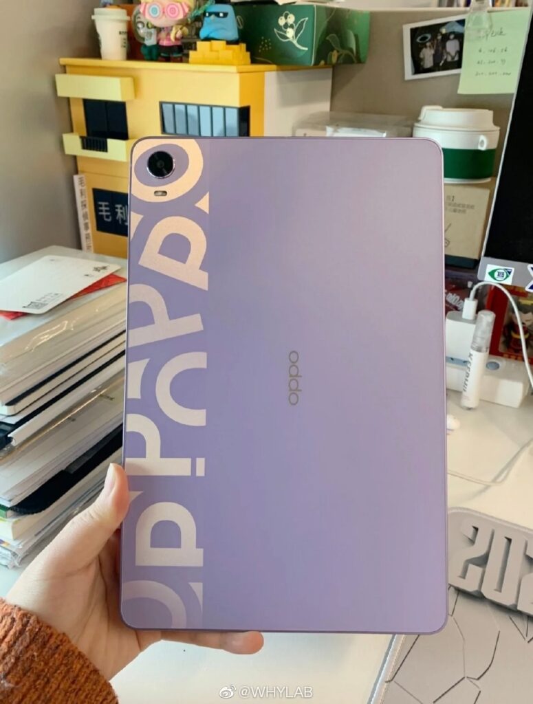 La OPPO Pad apparaît sur des photos de prise en main avant son annonce 53 OPPO Pad live image 1