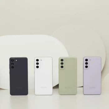 018 lifestyle galaxy s21 fe 5g f