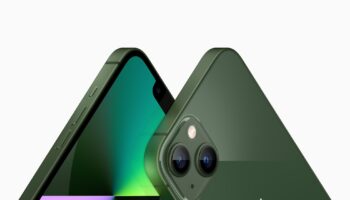 Apple iPhone13 green hero 2up 22