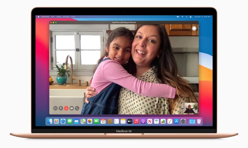 Apple new macbookair gold faceti