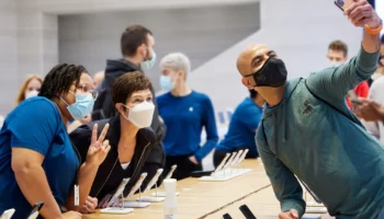 Apple iPhone iPad Availability 5