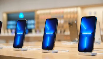 Apple iPhone iPad Availability B