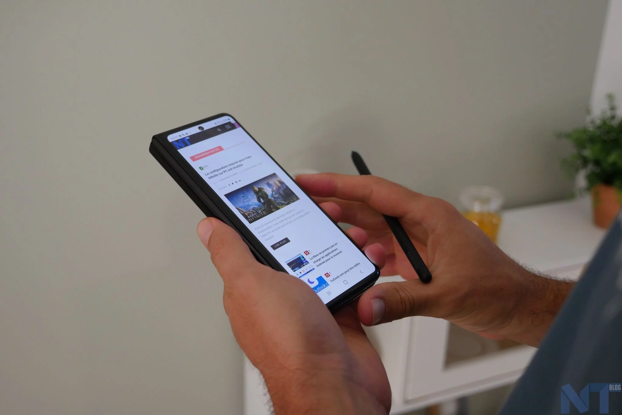 Galaxy Z Fold 3 106 1