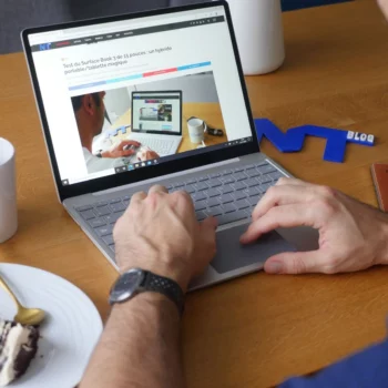 Surface Laptop Go 15