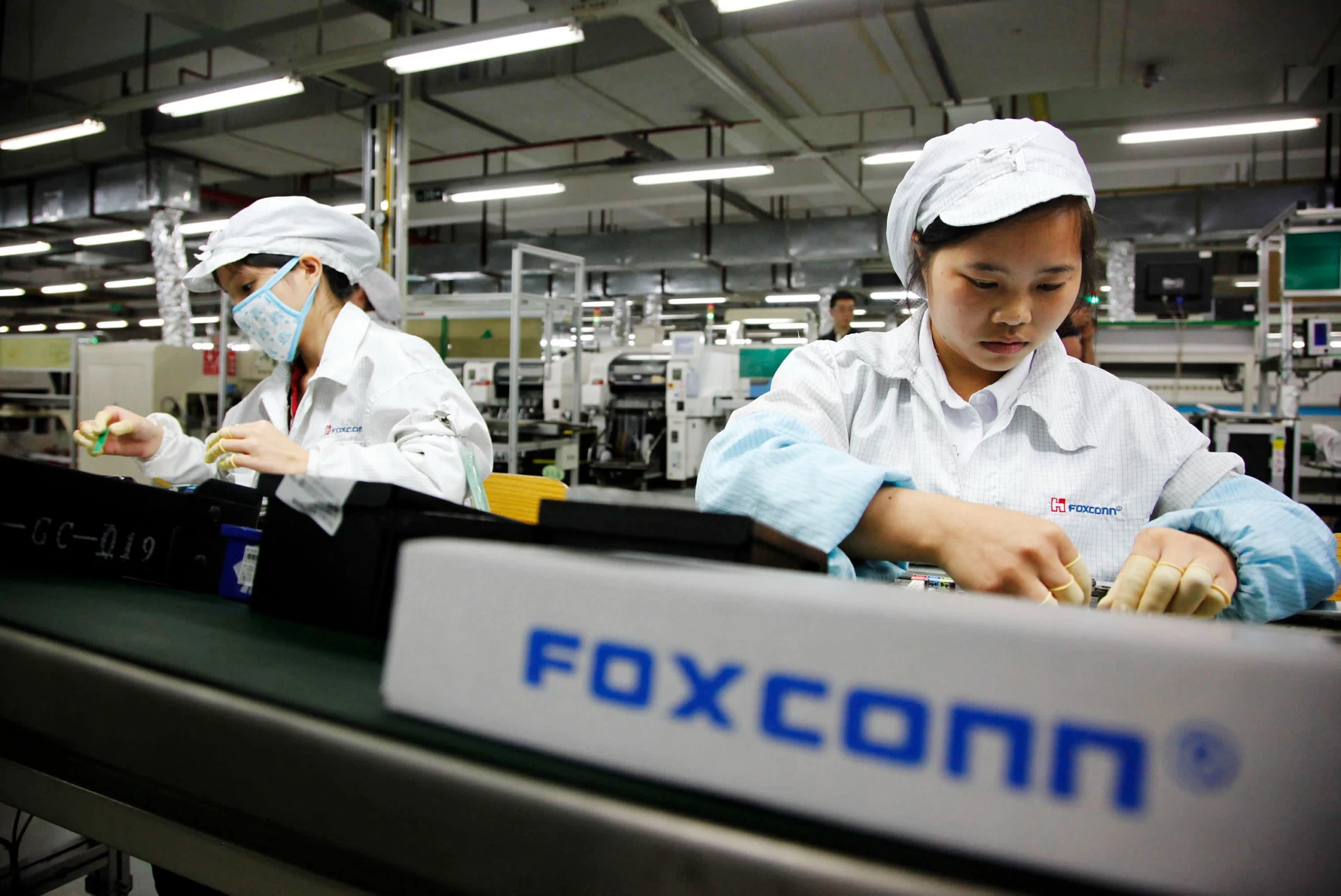 100642777 foxconn worker assembl scaled
