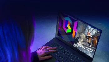 razer blade 15 qhd carousel desk