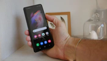 Galaxy Z Fold 3 102