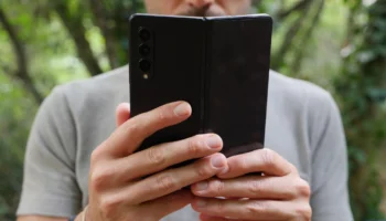 Galaxy Z Fold 3 34