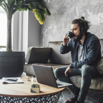 439257 JBL TOUR ONE M2 Lifestyle Image Coffee cb0a7e original 1660640107