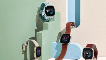 F22 Q2 Family renders smartwatch