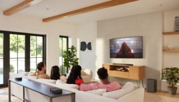 JBL Soundbar 1000 Lifestyle C AW