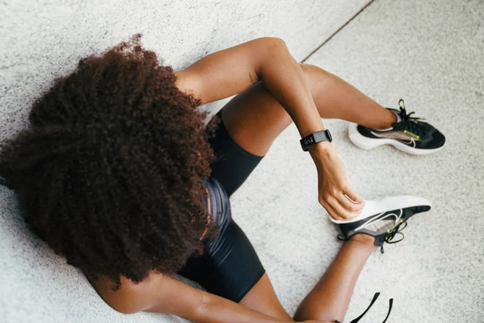Pour Google, votre télévision peut devenir la meilleure amie de votre appareil Fitbit
