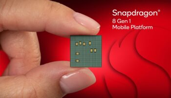 snapdragon 8 gen 1 back scaled 1