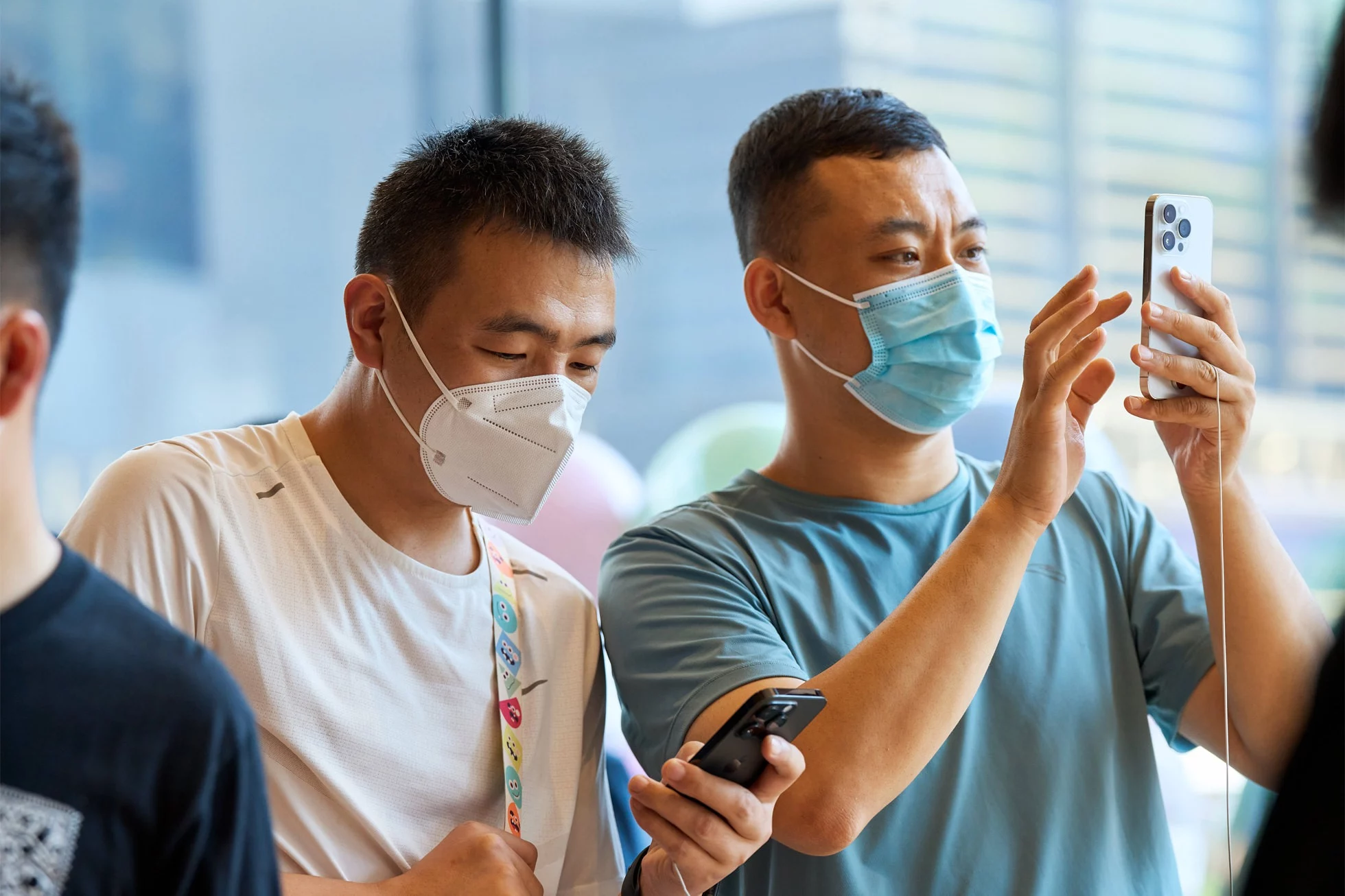 Apple Sanlitun Beijing customers