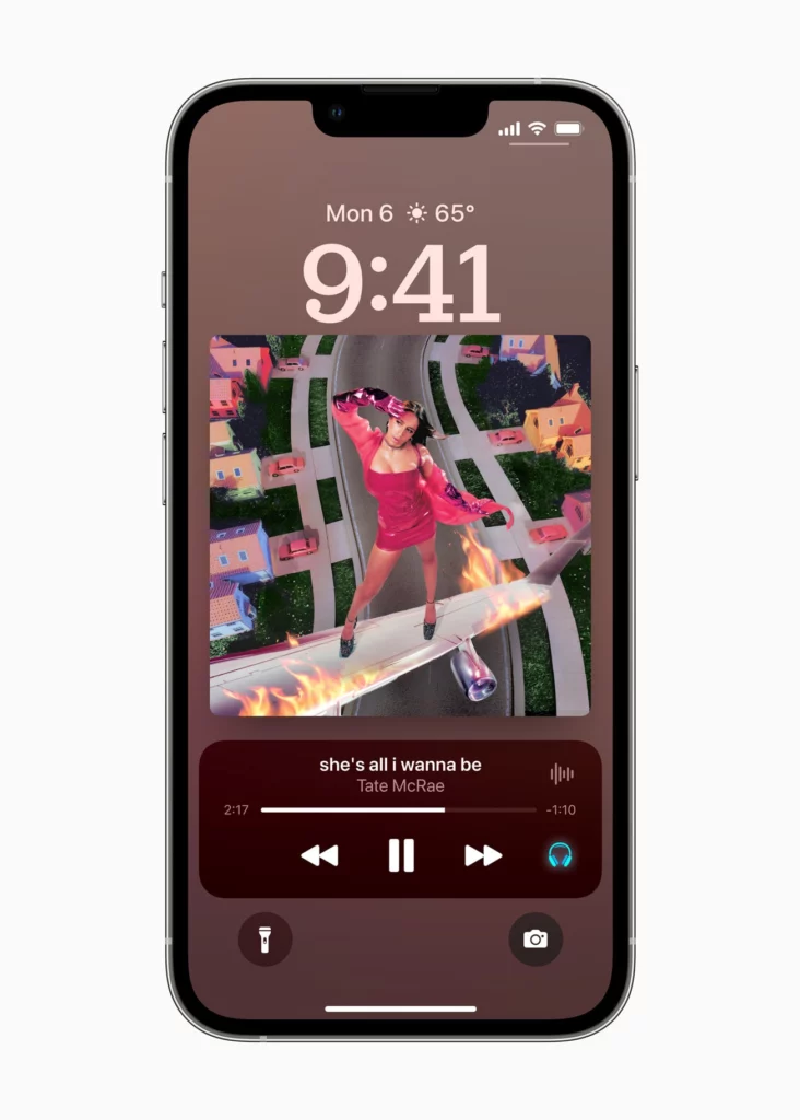 iOS 16 : vous ne trouverez pas encore ces fonctionnalités bêta 45 Apple WWDC22 iOS16 Live Activiti3 732x1024 jpeg