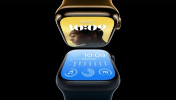 Apple Watch S8 2up hero 220907 F