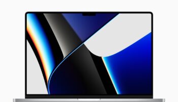 Apple MacBook Pro 16 inch Screen 1