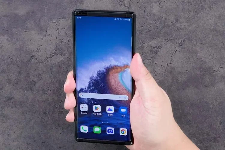 Voici le LG Rollable, tragiquement annulé, être mis à l'épreuve 55 LG Rollable 2 jpeg