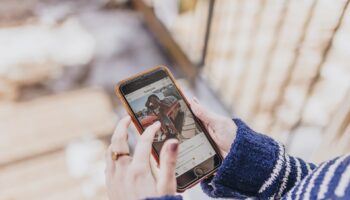 kate torline VeiqoYAEeis unsplash