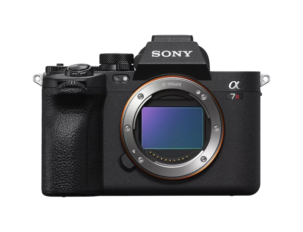 Le nouveau Alpha 7R V de Sony est le premier appareil photo doté d'une IA 58 1. A7RV Body Front View