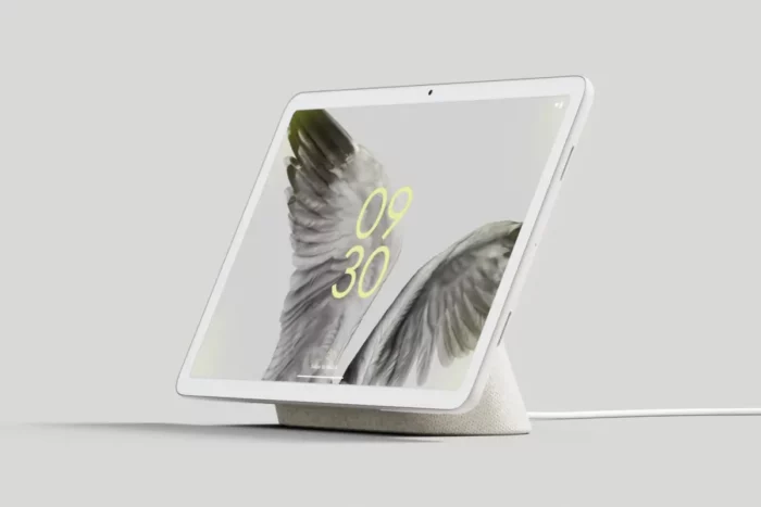 Google présente un socle de charge sans fil qui transforme la Pixel Tablet en écran connecté