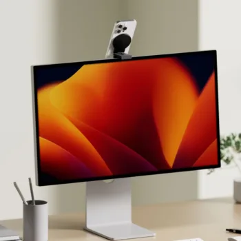 iPhone mount display environment