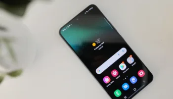 Samsung Galaxy S22 61 1