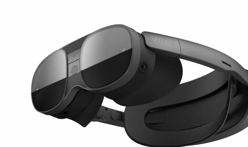 Le nouveau casque VR / AR de HTC est le Vive XR Elite à 1 399 euros 66 VIVE XR Elite full kit front