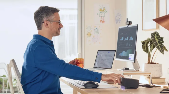 Logitech s’engage à élargir les possibilités du travail hybride
