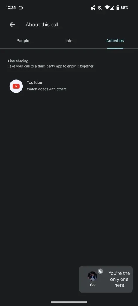 Google Meet sur Android va permettre d'écouter de la musique YouTube lors d'un appel de groupe 41 Google Meet live share YouTube 1 jpg