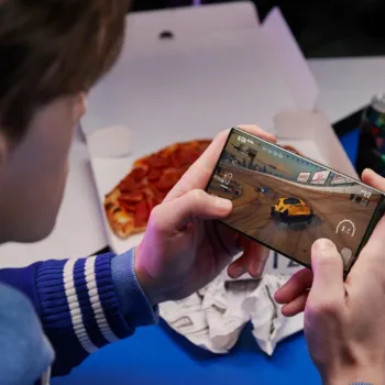 Snapdragon 8 Gen 2 for Galaxy 1