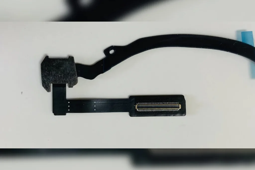 La première fuite du casque VR d'Apple, Reality Pro, laisse perplexe 54 Apple Reality Pro MrWhite128 3
