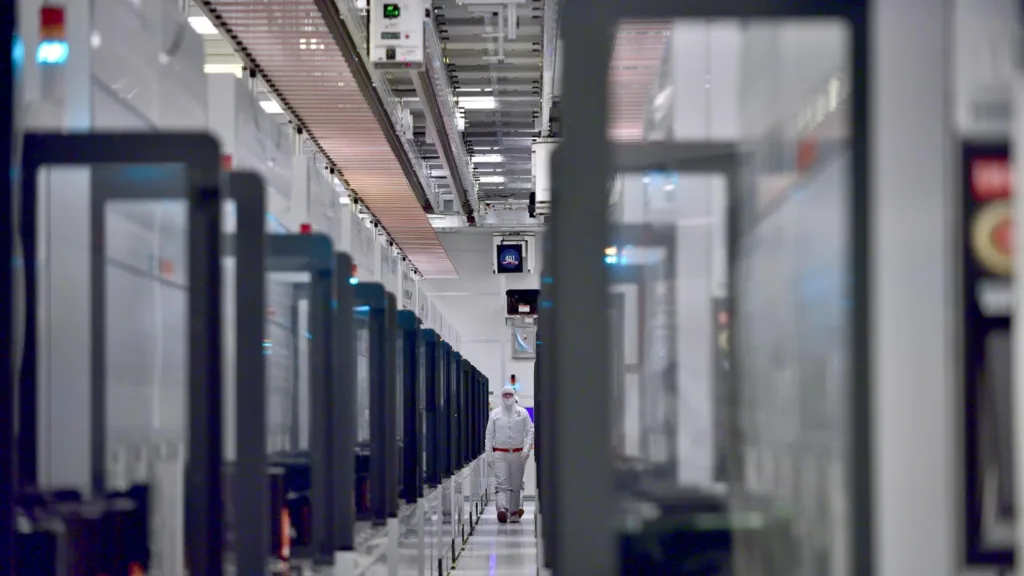 newsroom intel manufacturing fea
