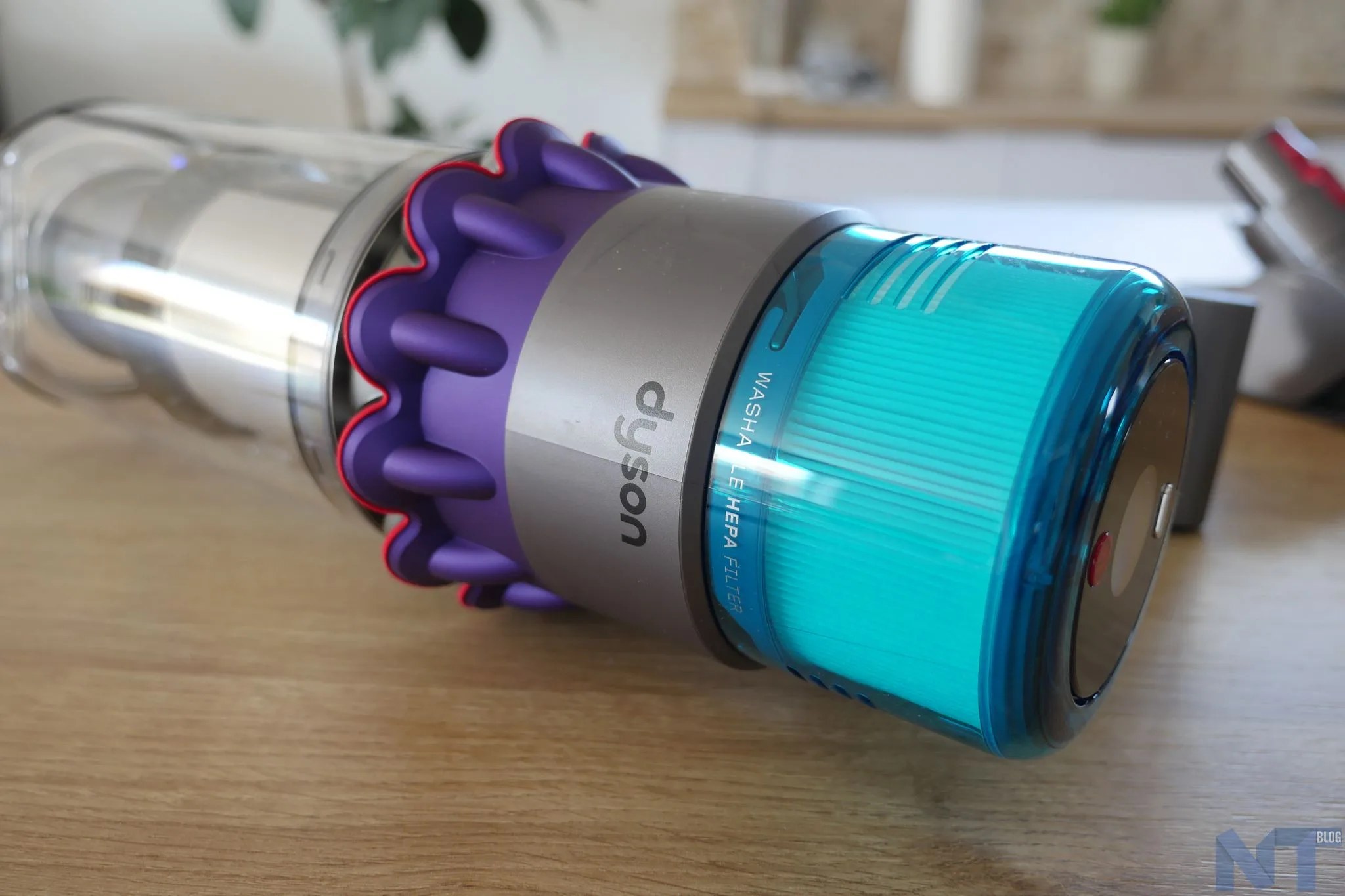 Dyson Gen5detect 179 jpg