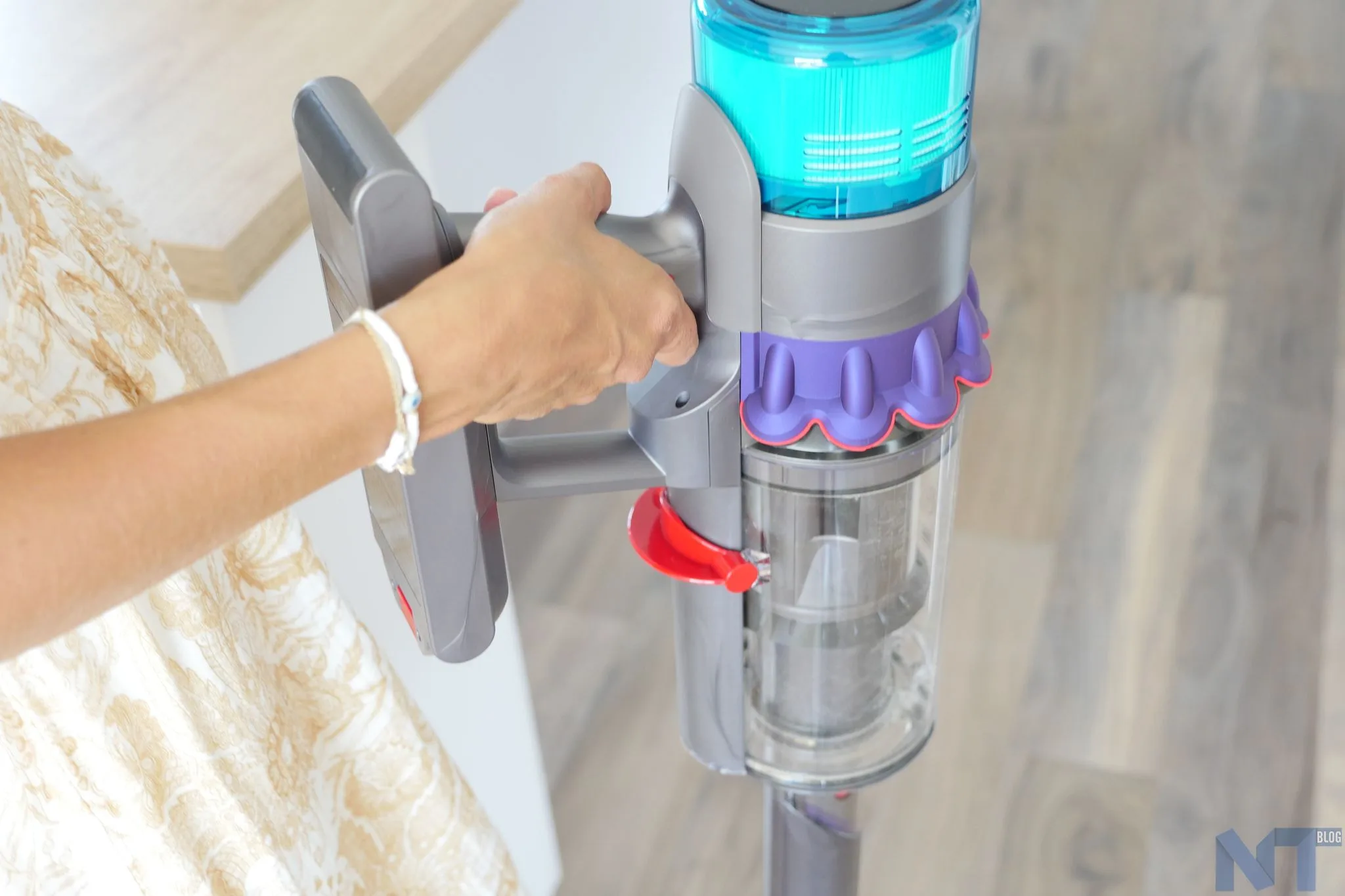 Dyson Gen5detect 37 jpg