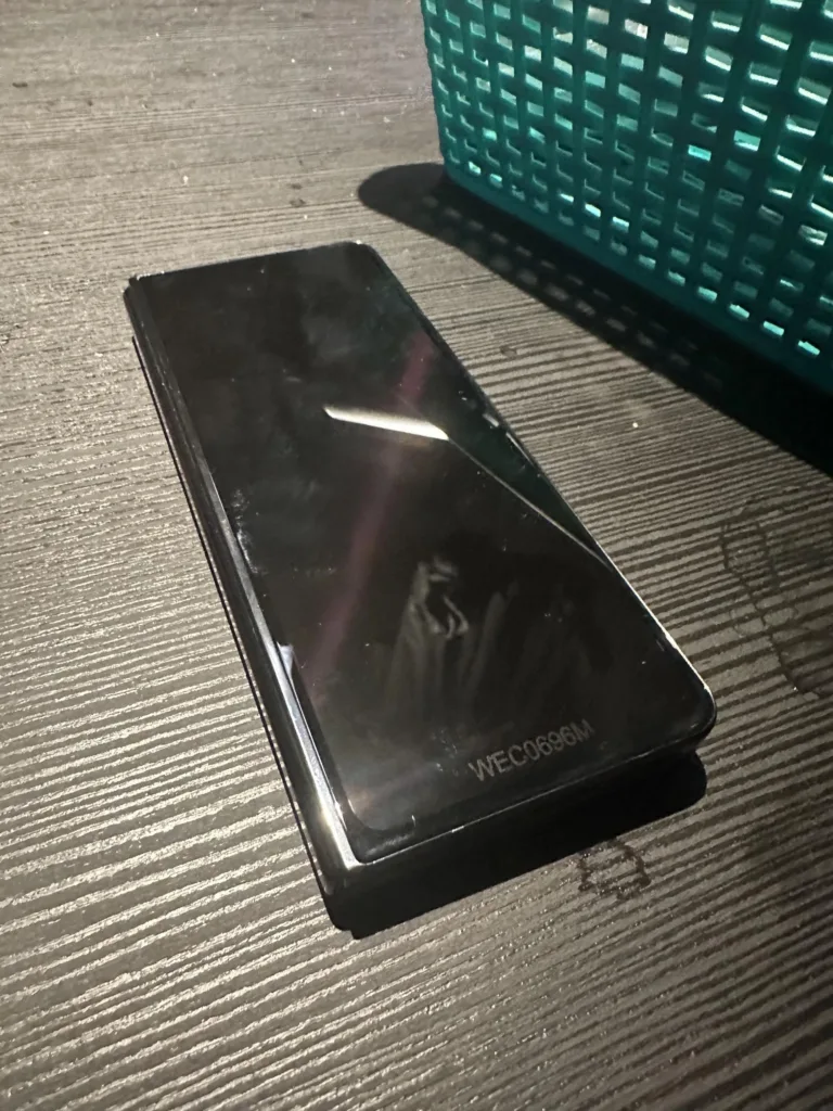 Une fuite de photos du Galaxy Z Fold 5 nous donne le meilleur aperçu du smartphone 59 galaxy z fold 5 hands on leak1