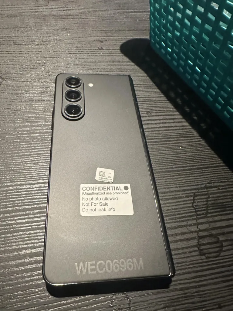 Une fuite de photos du Galaxy Z Fold 5 nous donne le meilleur aperçu du smartphone 61 galaxy z fold 5 hands on leak12