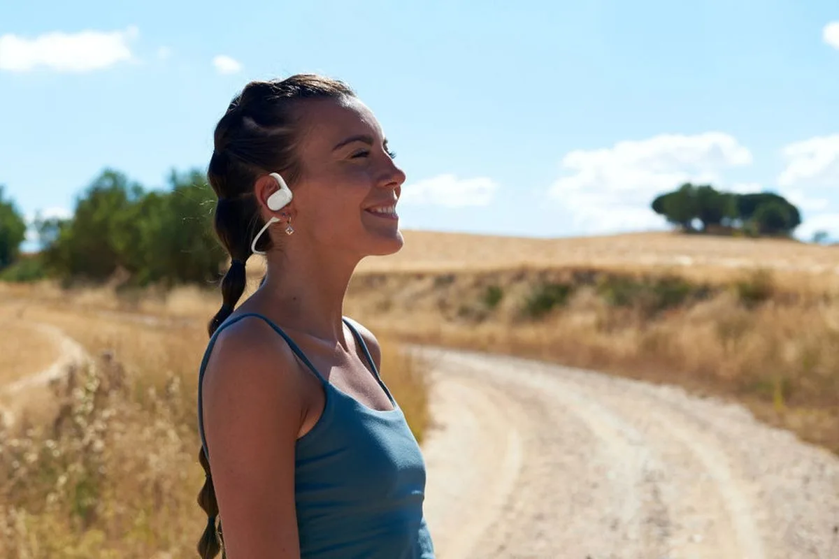 JBL Soundgear Sense Lifestyle Im jpg