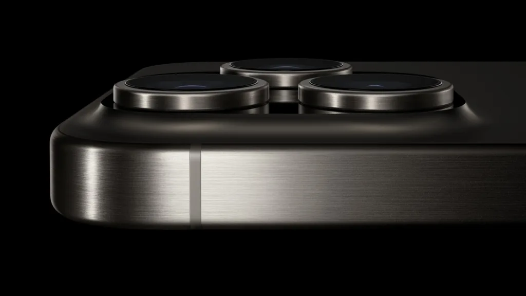 Apple iPhone 15 Pro lineup camer