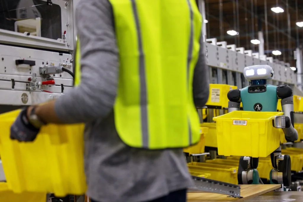 Amazon teste le robot humanoïde « Digit » pour l’automatisation des entrepôts 34 10182023 amazon 181917