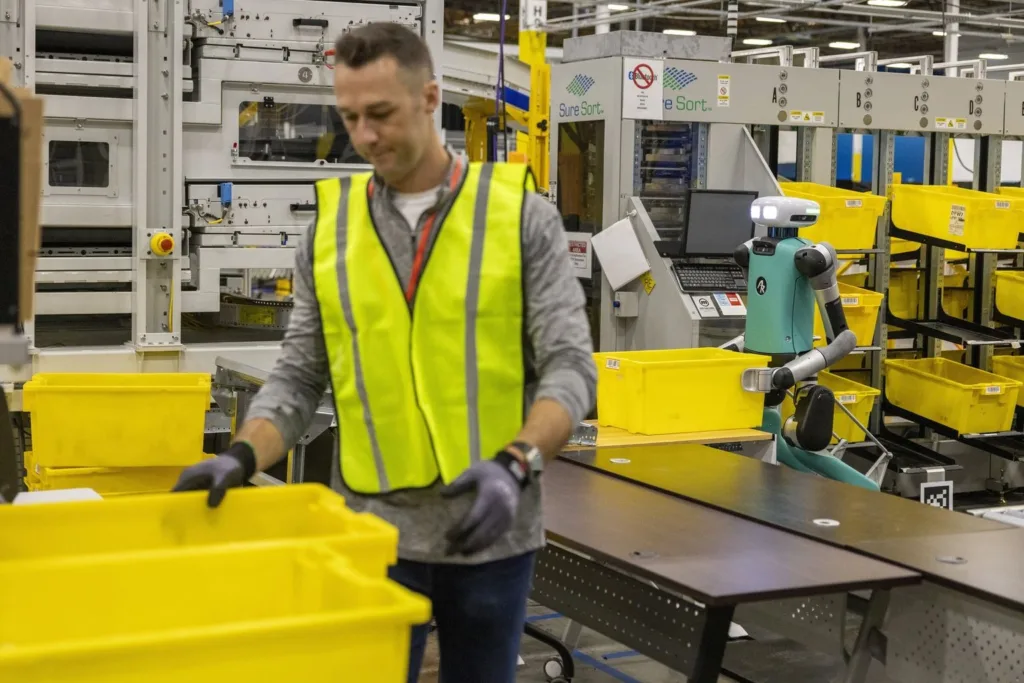 Amazon teste le robot humanoïde « Digit » pour l’automatisation des entrepôts 35 10182023 amazon 181920