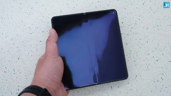 Le pli de l'écran du OnePlus Open passe presque inaperçu dans une vidéo de prise en main 64 OP Open Find N3 Display Crease 7 jpg