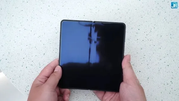 Le pli de l'écran du OnePlus Open passe presque inaperçu dans une vidéo de prise en main 63 OP Open Find N3 Display Crease 8 jpg