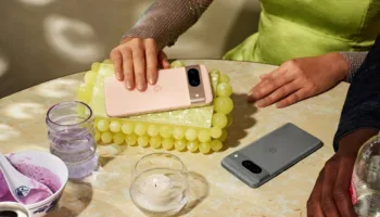 Pixel 8 Lifestyle 2 1