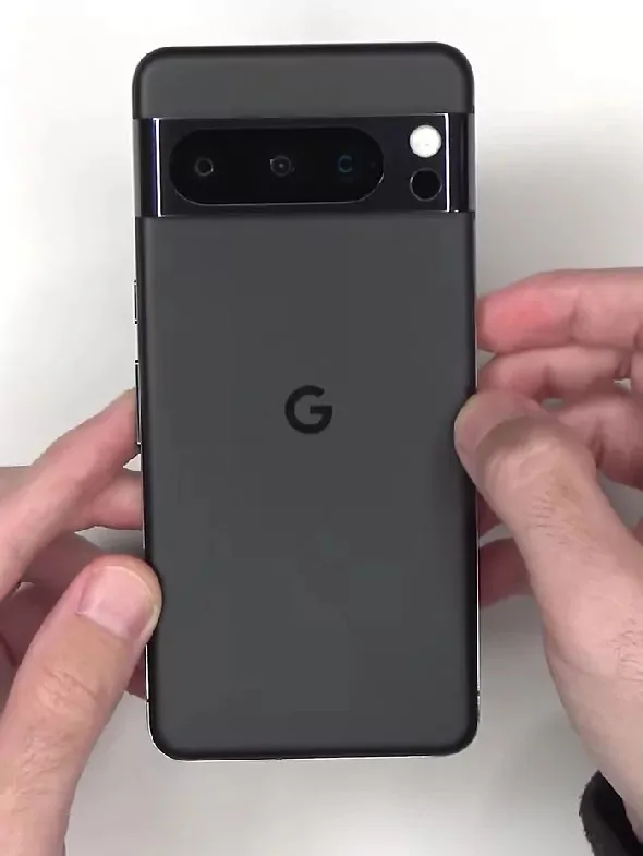 Le déballage du Pixel 8 Pro nous en dit davantage sur ce dernier 51 Pixel 8 Pro unboxing PBK Reviews jpg