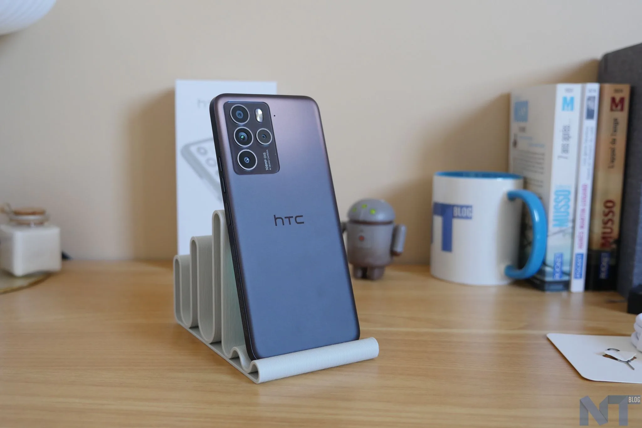 HTC U23 Pro 48 jpg