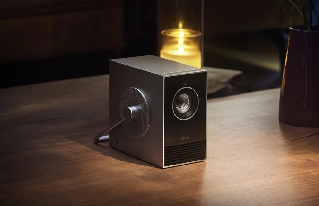 LG CineBeam Qube 1