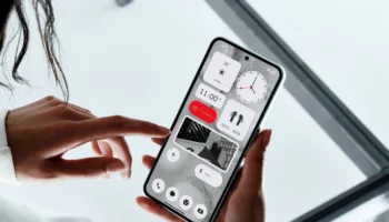 nothing phone 2 uj header