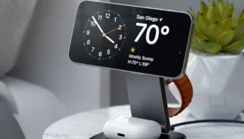 3 in 1 charging stand front